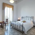 Palazzo Scarciglia - Dimora D'epoca Frühstückspension *