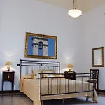 Palazzo Scarciglia - Dimora D'epoca