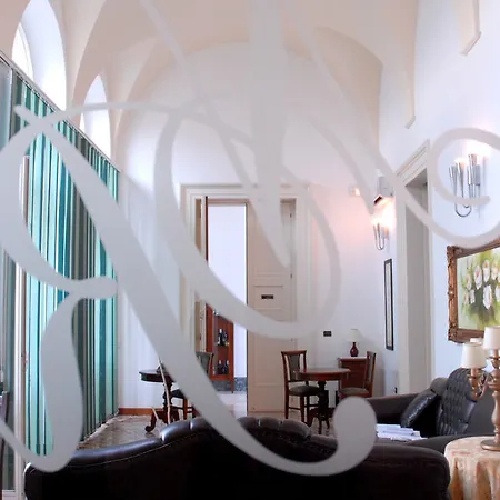 Palazzo Scarciglia - Dimora D'epoca