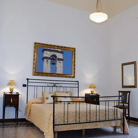 Palazzo Scarciglia - Dimora D'epoca