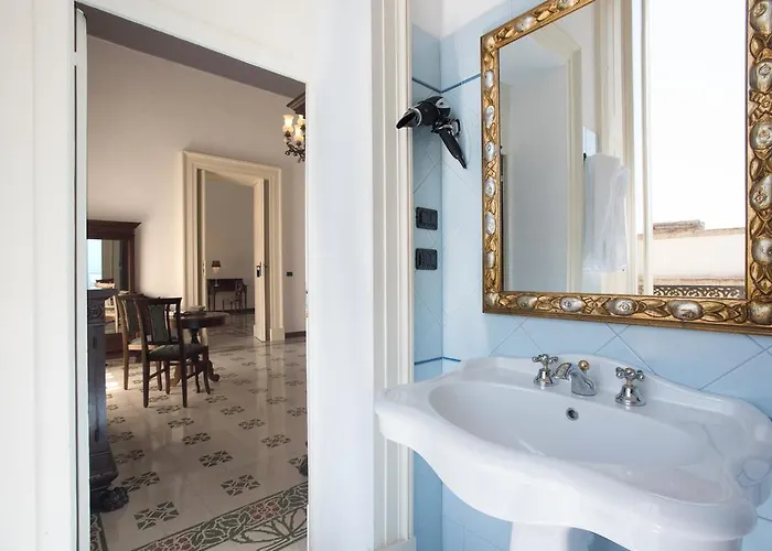 Palazzo Scarciglia - Dimora D'epoca Bed & Breakfast