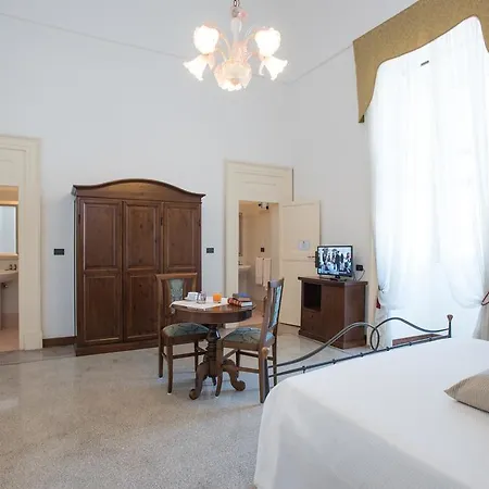 לינה וארוחת בוקר Palazzo Scarciglia - Dimora D'epoca
