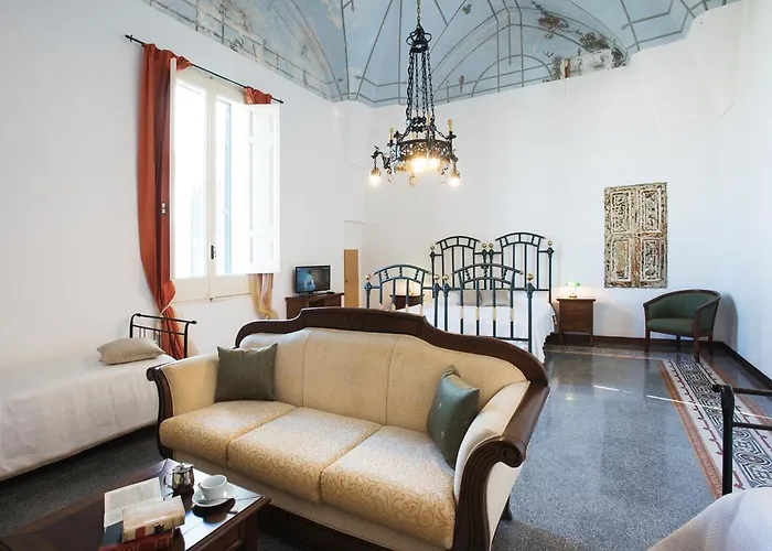 Palazzo Scarciglia - Dimora D'epoca מינרווינו די ל'צה